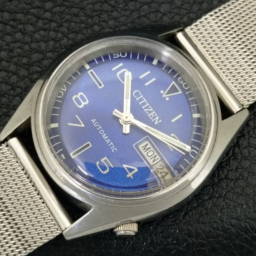 Vintage 1987 Citizen Automatic Mens Silver Watch W/daydate & Blue accents